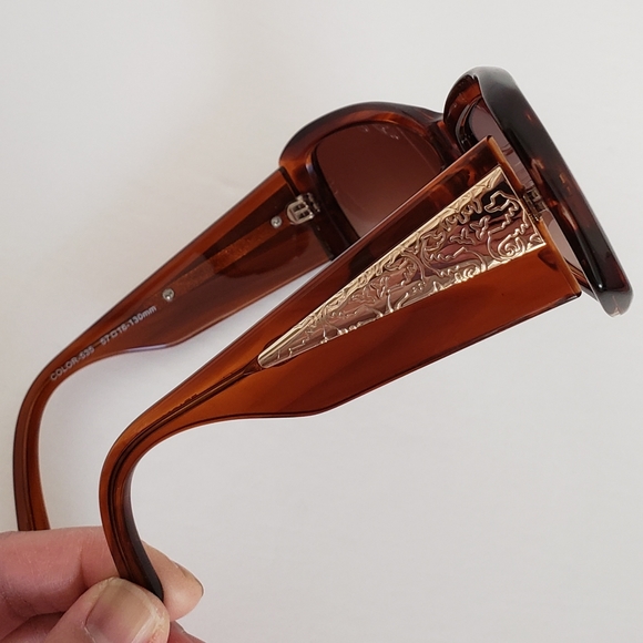 Vintage Edgy & Elegant Wide Esprit Sunglasses - Picture 3 of 15